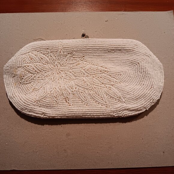 Gala Handbags - Vintage Gala Made In Japan Micro Bead Ivory Clutch